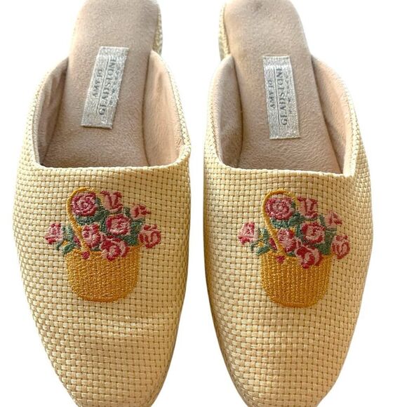 Amy Jo Gladstone Floral Embroidered Mules - Picture 2 of 7